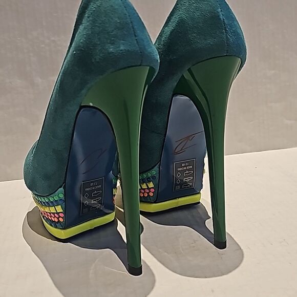 Neon Platform heels by Scene size 7.5 - Picture 3 of 9